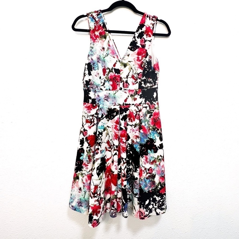 Haute Monte sleeveless floral dress